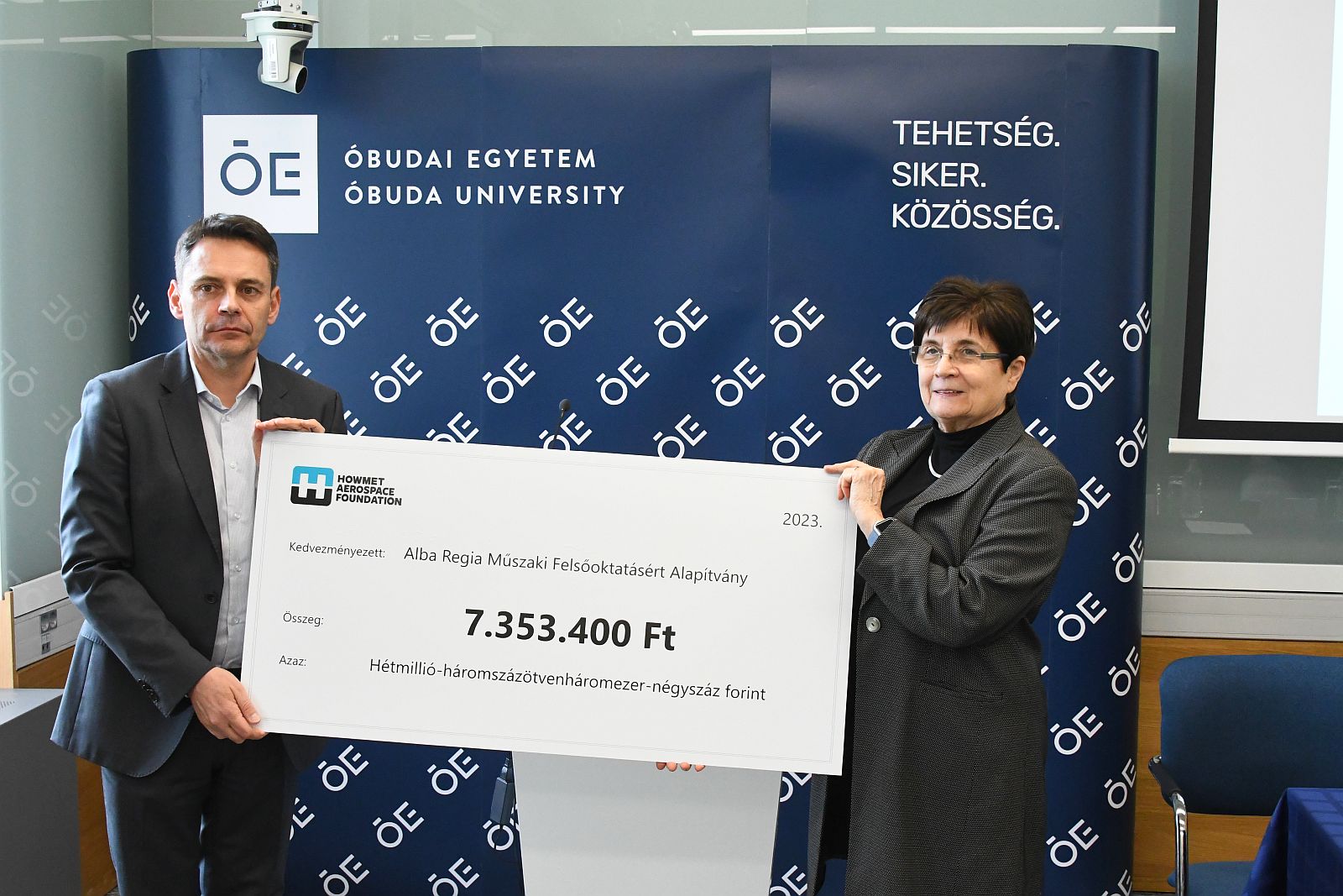 Az Óbudai Egyetemet támogatta a Howmet Alapítvány